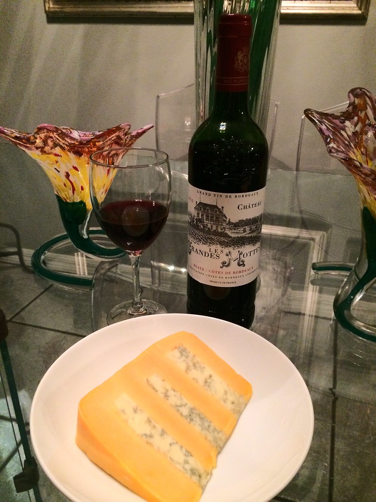 Château Les Grandes Mottes Bordeaux and Huntsman Cheese 1