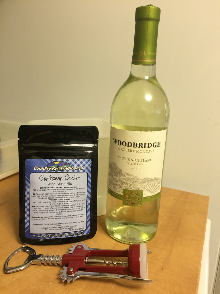 Country Road Cupboard Caribbean Cooler Wine Slushy with Woodbridge Sauvignon Blanc