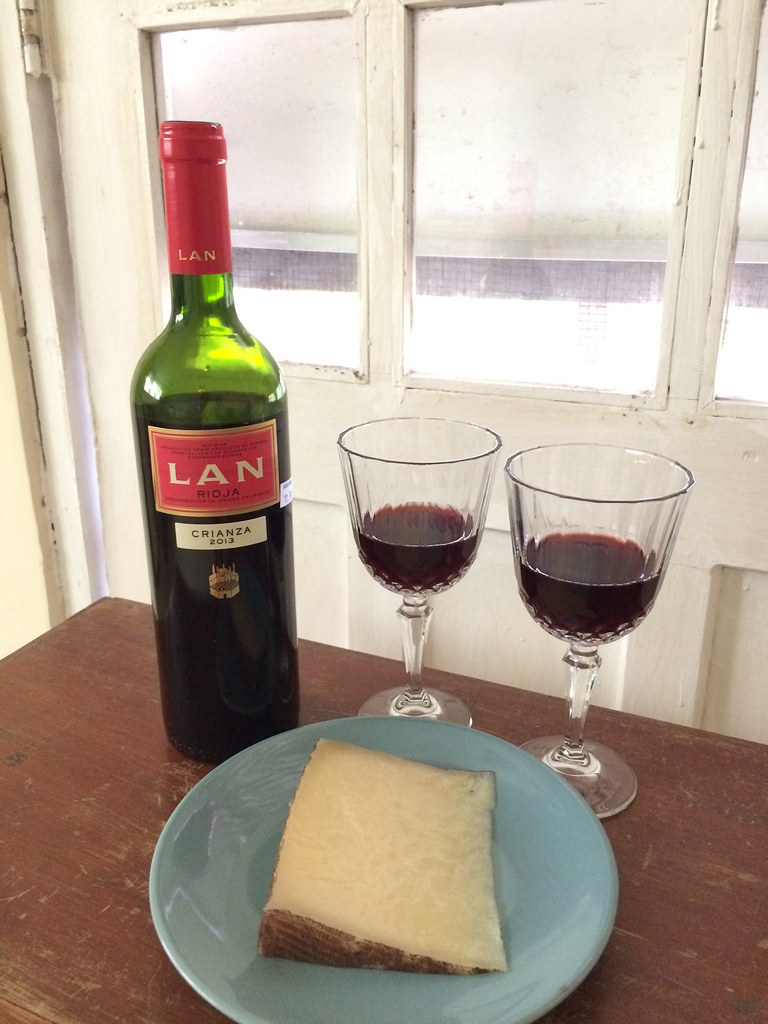 LAN Rioja Crianza and El Pastor Castellano Sheep Cheese 1