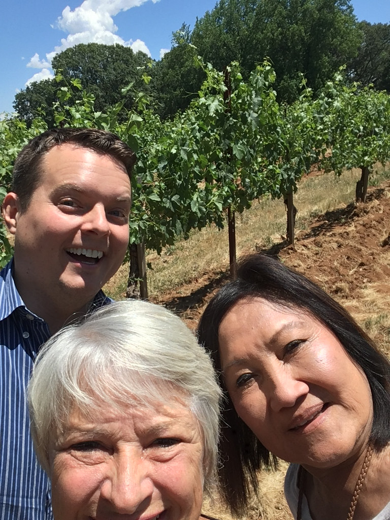 Madroña Vineyard Wine Tasting 3